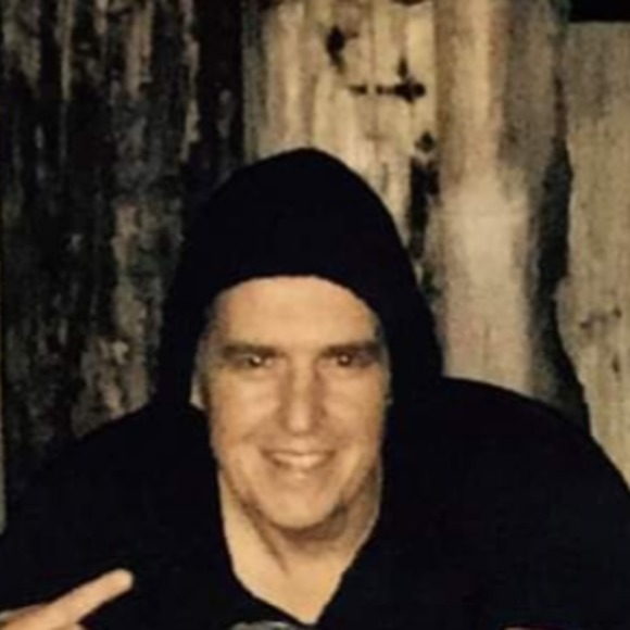 Meet your Posher, Brad - Picture 1 of 1